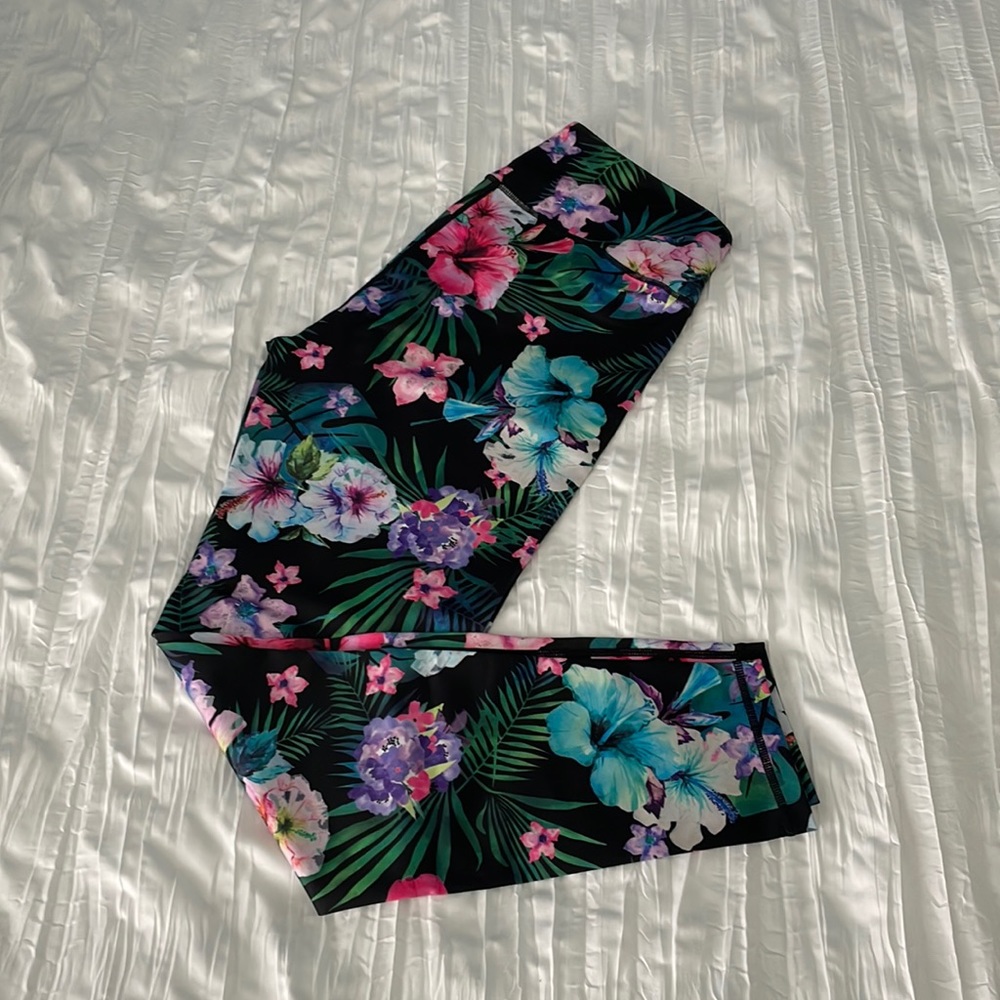 Women’s Capri exercise pants